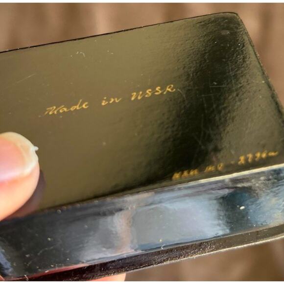 Fedoskino Russian Lacquer Box Signed Hand Painted Village Scene USSR 1983 Cert - Picture 2 of 10